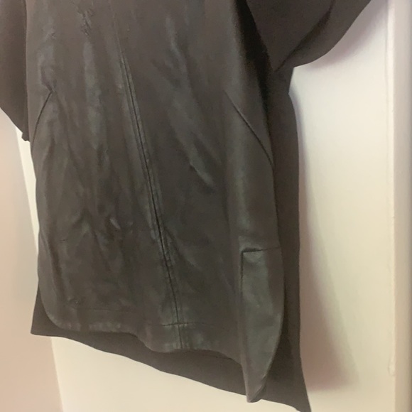 H&M Black Leather Short Sleeve Top With Solid Back - Picture 12 of 14
